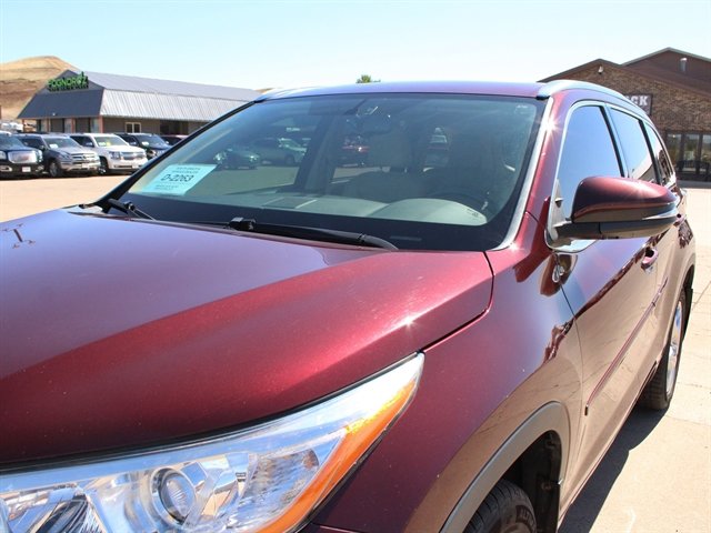 Used 2015 Toyota Highlander Limited AWD/4WD image 7