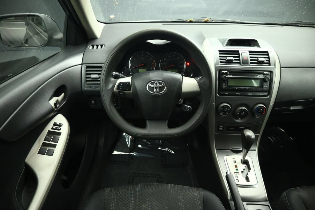 Used 2012 Toyota Corolla S FWD image 33