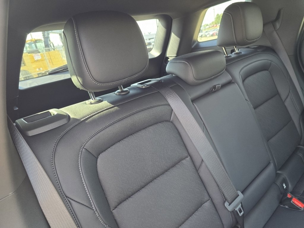 New 2026 Chevrolet Equinox LT w/ Convenience Package II image 13