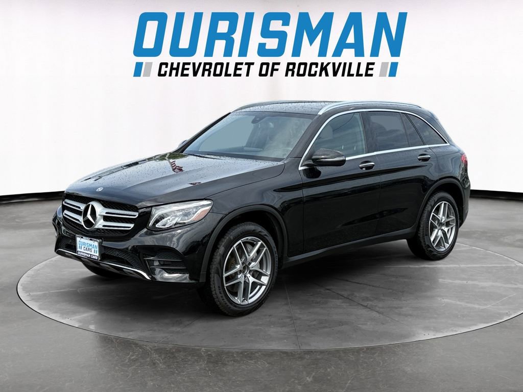 Used 2017 Mercedes-Benz GLC 300 4MATIC image 2