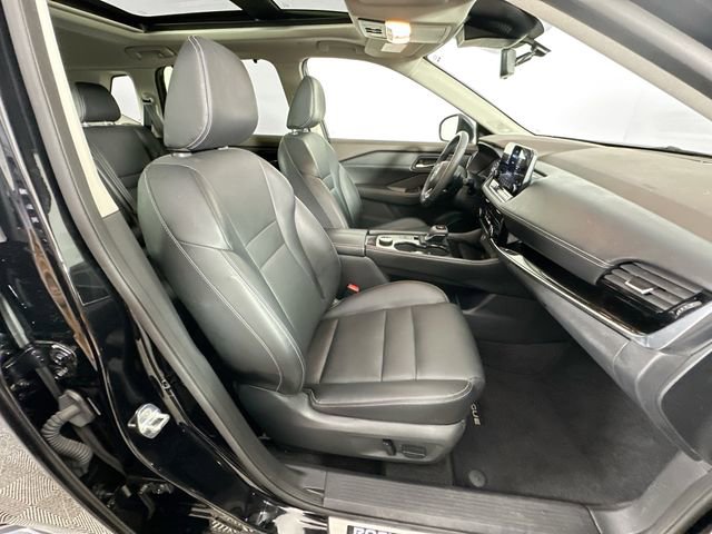 Used 2023 Nissan Rogue SL w/ SL Premium Package image 30