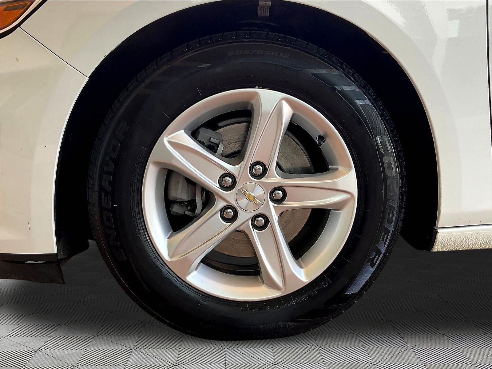 Used 2022 Chevrolet Malibu LS w/ Driver Confidence Package II FWD image 33