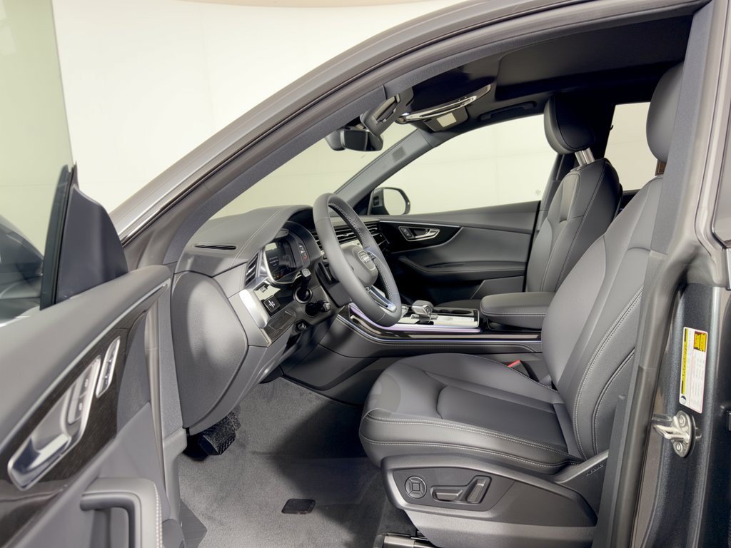 New 2027 Audi Q8 Premium Plus AWD/4WD image 5