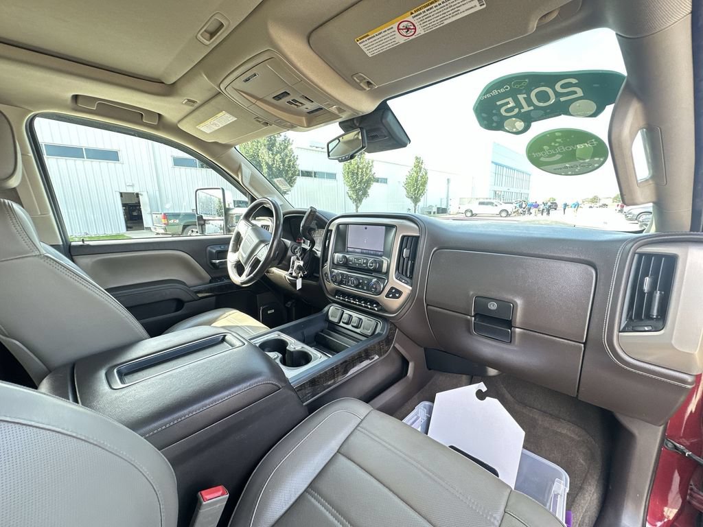 Certified 2015 GMC Sierra 2500 Denali w/ Duramax Plus Package AWD/4WD image 30