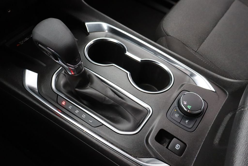 Used 2023 Chevrolet Traverse LT image 7