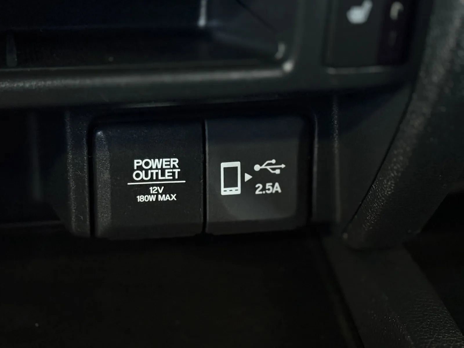 Used 2022 Honda Pilot Sport image 36