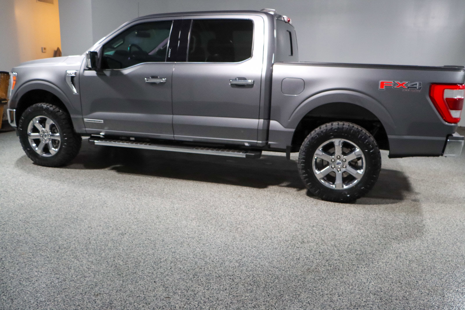 Used 2021 Ford F150 Lariat image 11