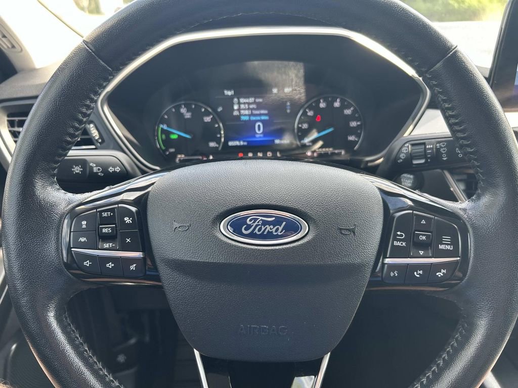 Used 2021 Ford Escape SEL image 31