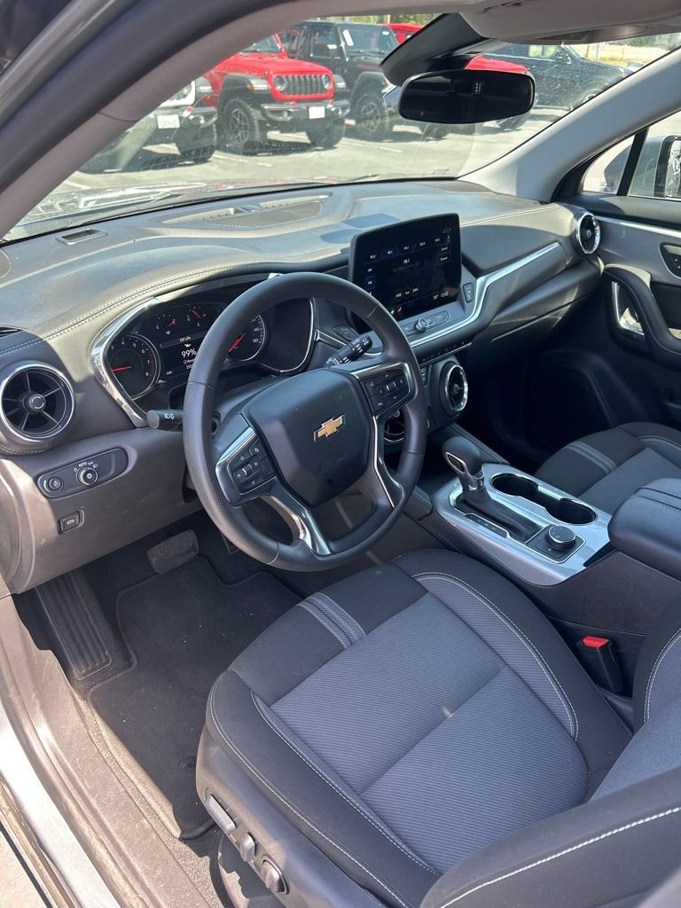 Used 2025 Chevrolet Blazer LT image 18