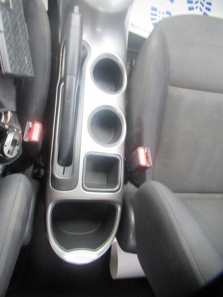 Used 2014 Nissan Juke S image 28