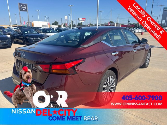 Used 2025 Nissan Altima 2.5 SV FWD image 5