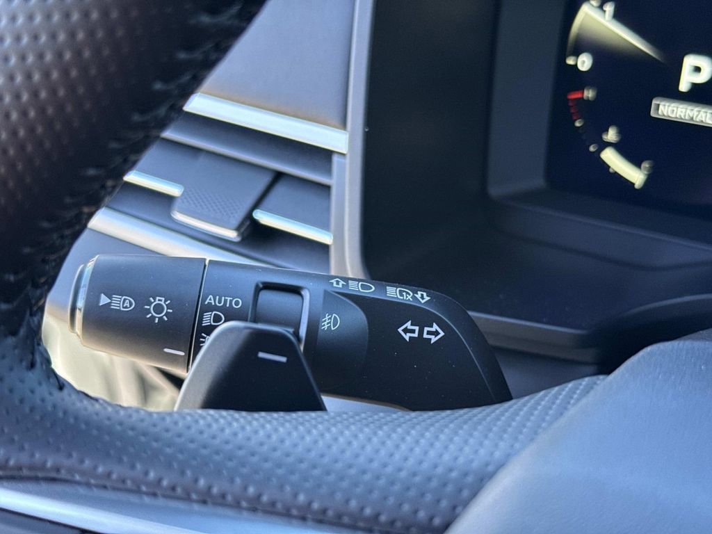 New 2026 Mitsubishi Outlander SE image 40