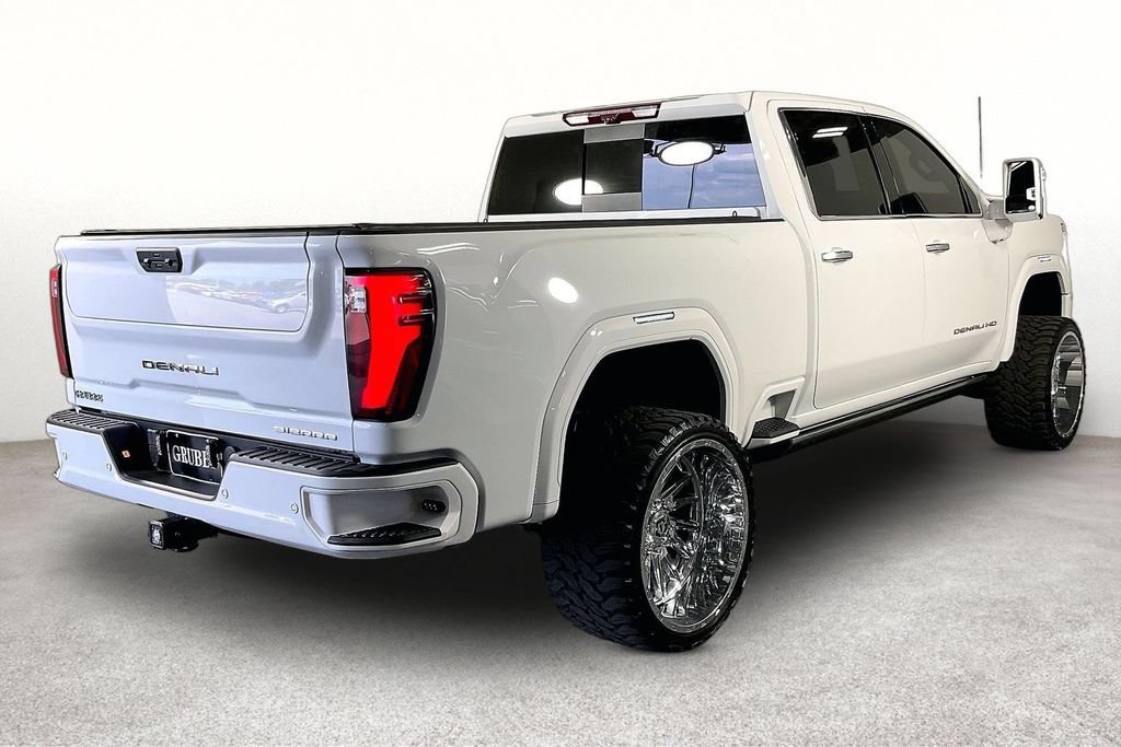 Used 2025 GMC Sierra 2500 Denali w/ Denali Reserve Package AWD/4WD image 4