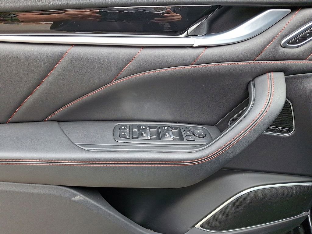 Certified 2022 Maserati Levante GT image 10