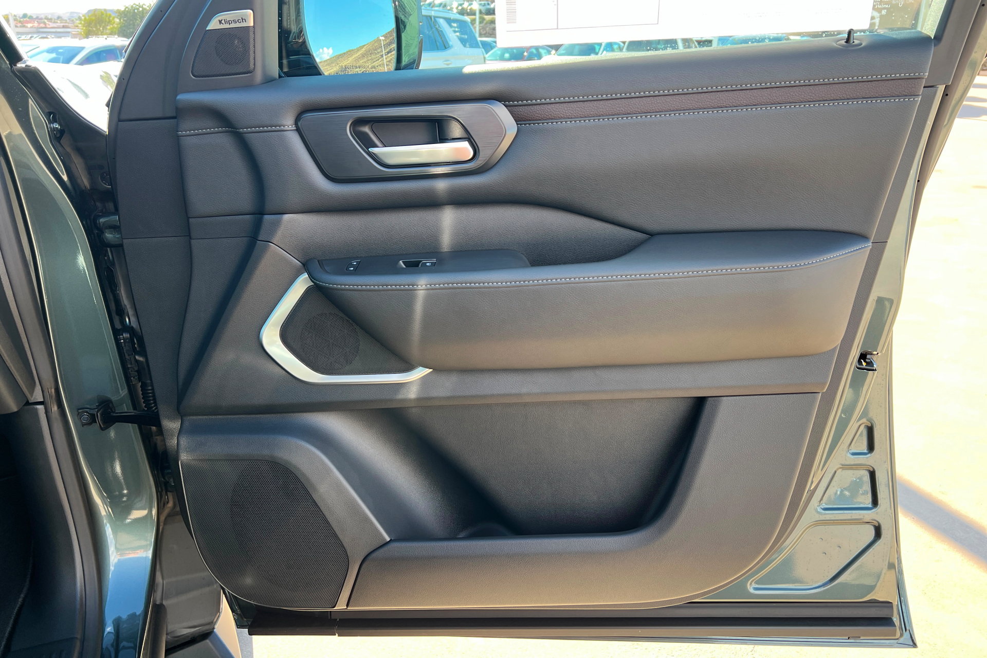 New 2027 Nissan Armada Platinum Reserve AWD/4WD image 24