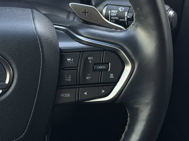 Used 2023 Lexus LX 600 4WD w/ Appearance Package image 16