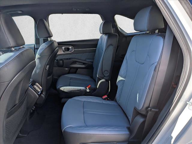 Used 2025 Kia Sorento SX Prestige image 19