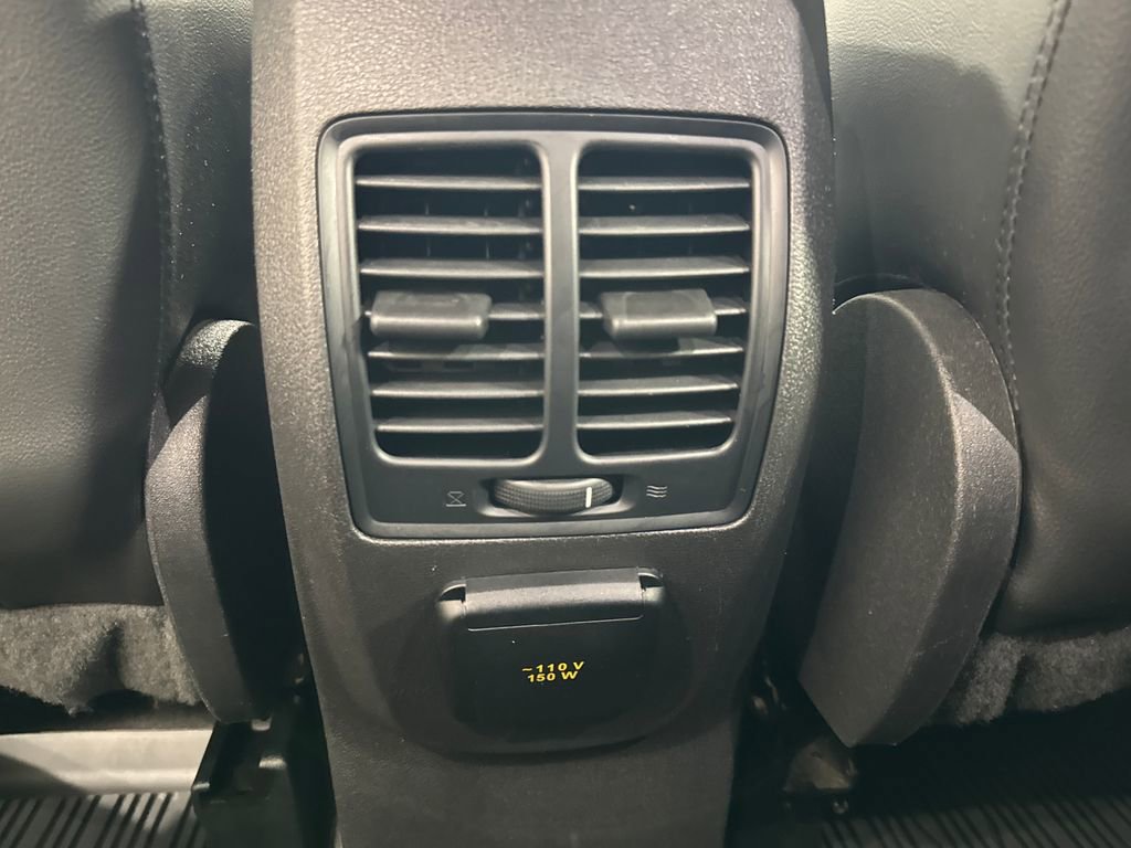 Used 2018 Ford Escape Titanium w/ Ford Safe & Smart Package AWD/4WD image 38