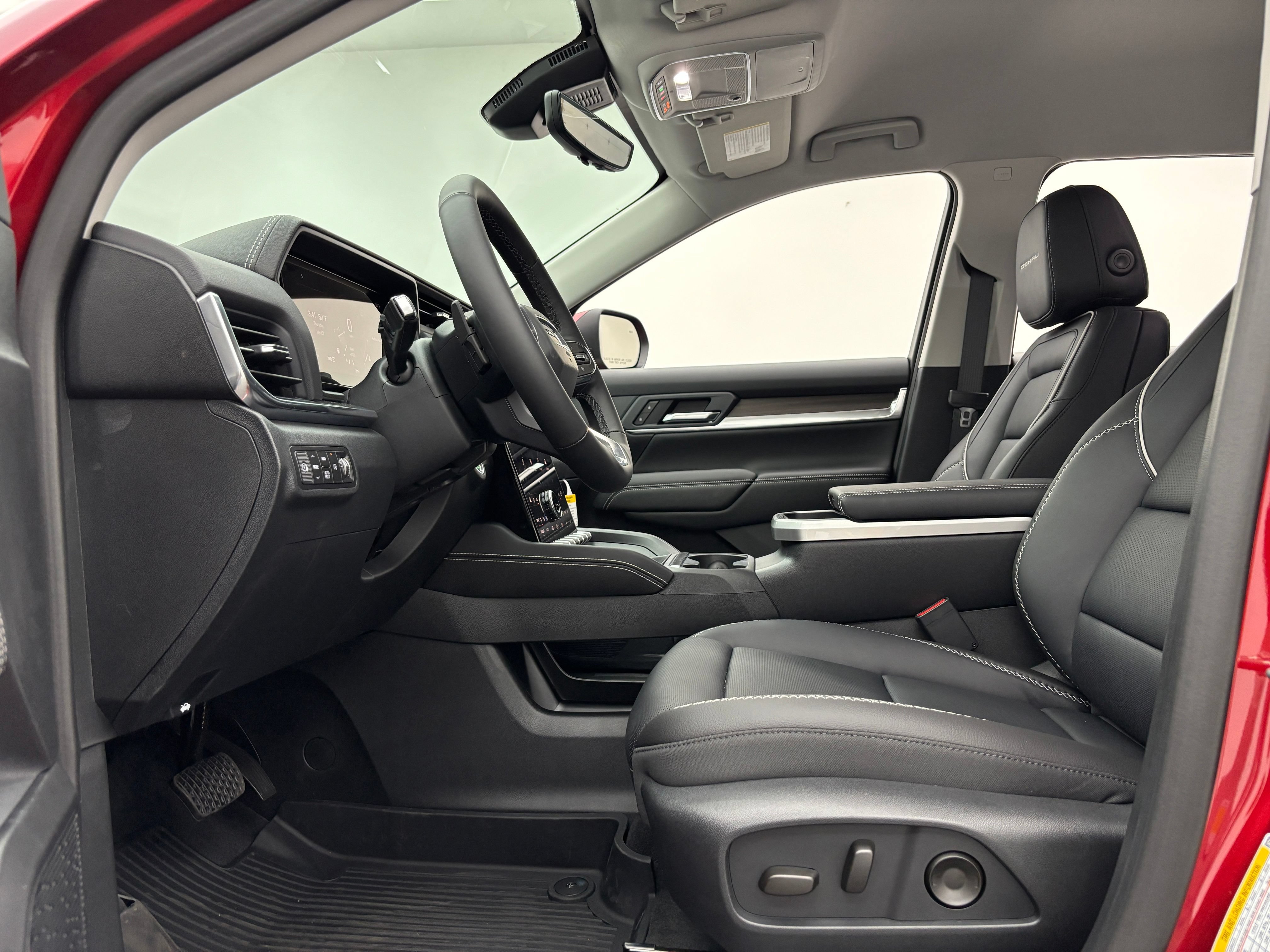 New 2027 GMC Terrain Denali w/ LPO, Floor Liner Package AWD/4WD image 18