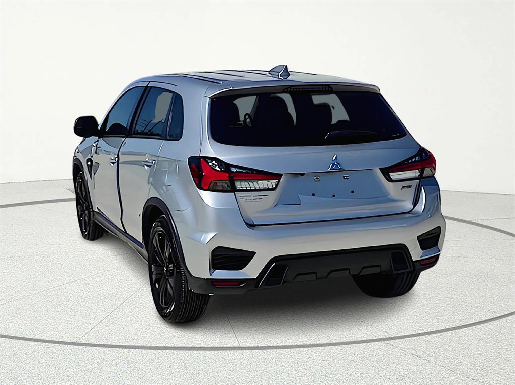 Used 2025 Mitsubishi Outlander Sport LE image 5