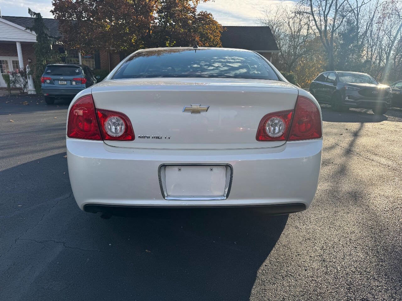 Used 2011 Chevrolet Malibu LT w/ White Diamond Premium Package FWD image 6