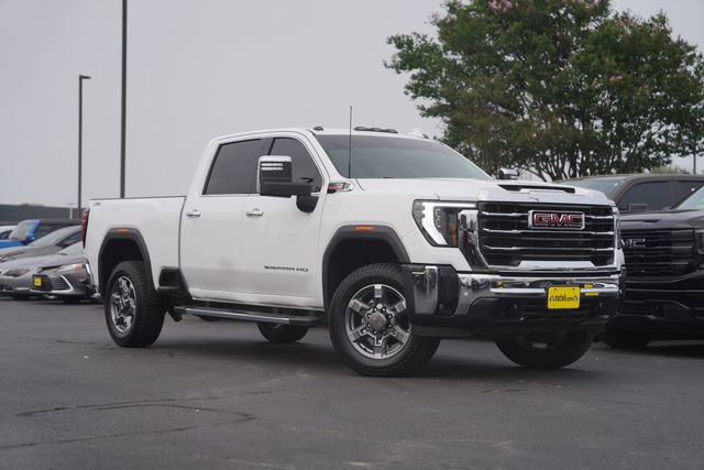 Used 2025 GMC Sierra 2500 SLT w/ SLT Convenience Package AWD/4WD image 2