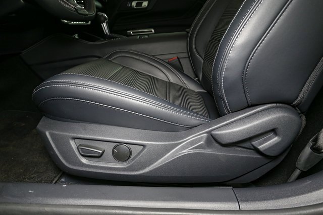 Used 2025 Ford Mustang GT Premium image 38