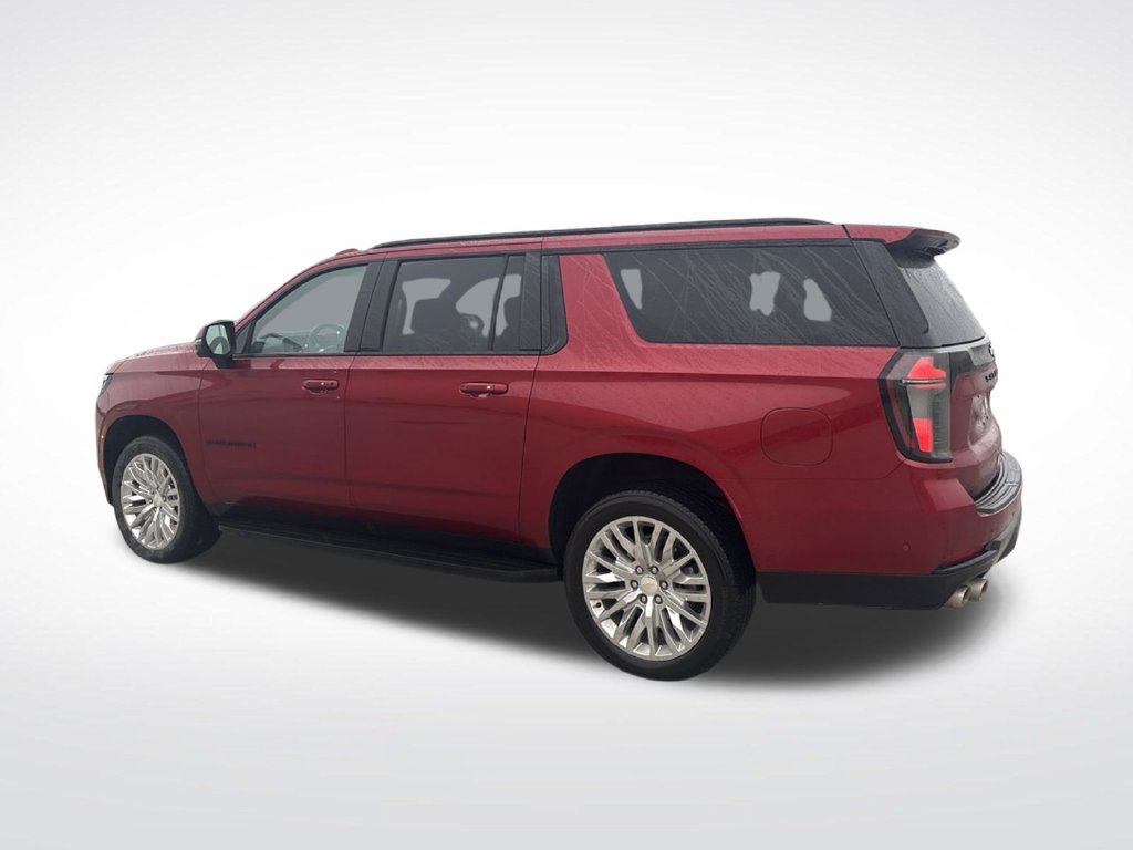 Certified 2025 Chevrolet Suburban RST w/ Comfort Package AWD/4WD image 6
