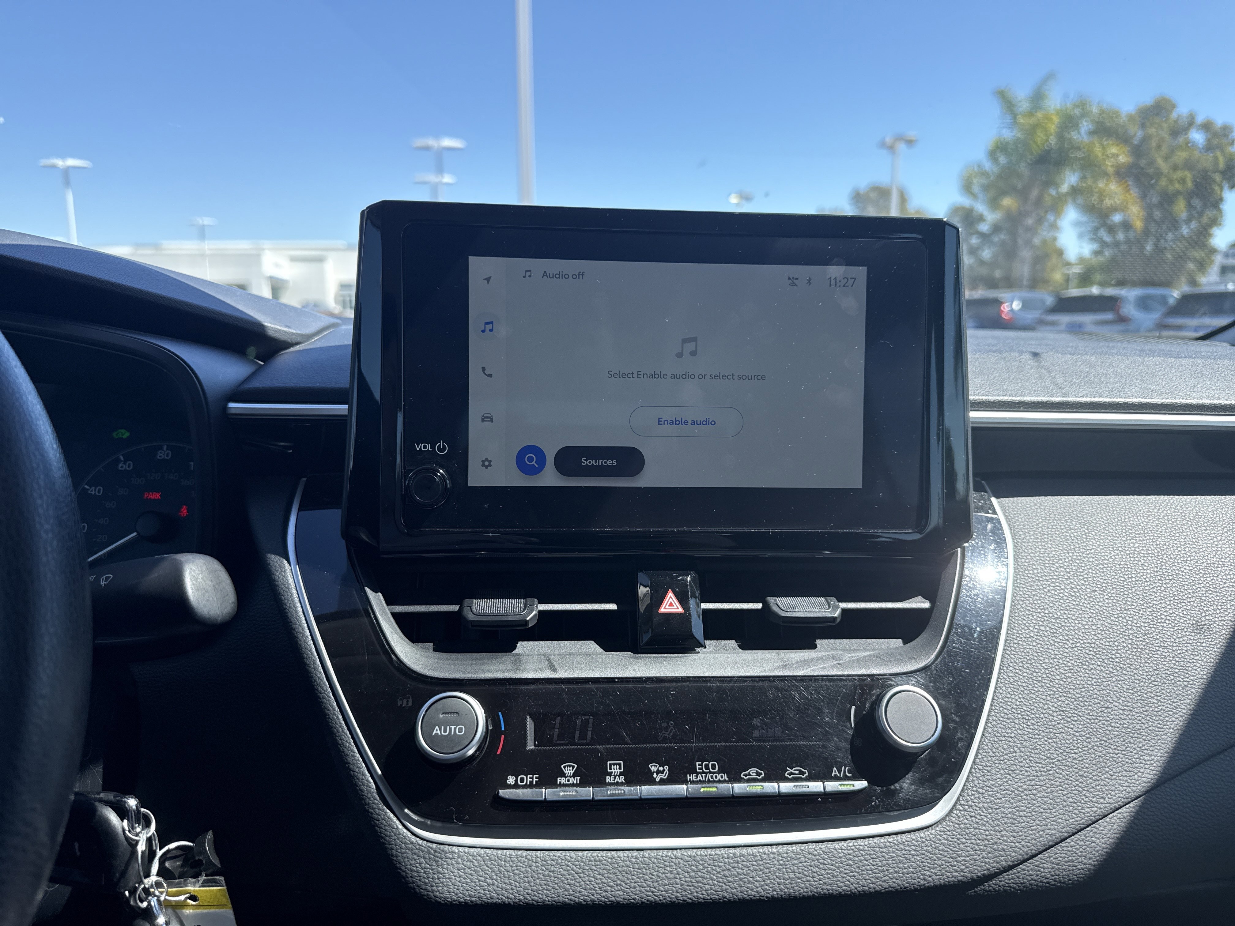 Used 2025 Toyota Corolla LE image 26