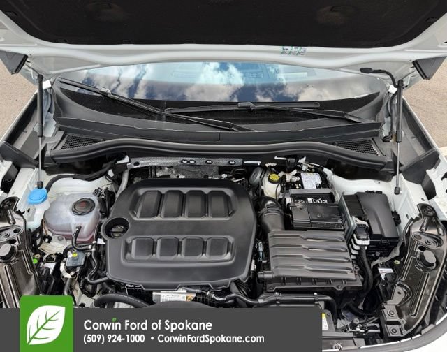 Used 2025 Volkswagen Tiguan SEL R-Line AWD/4WD image 35
