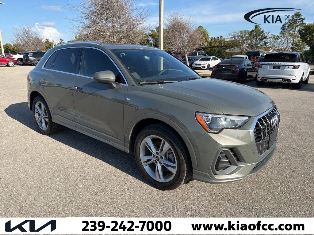 Used 2022 Audi Q3 2.0T Premium w/ Convenience Package image 9