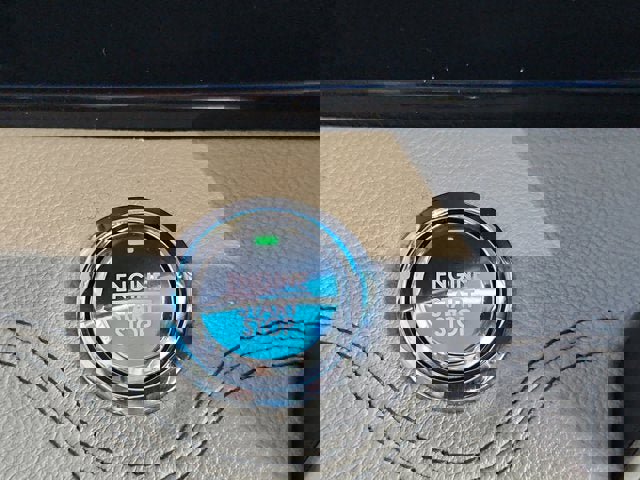 Used 2022 Lincoln Navigator 4WD image 20