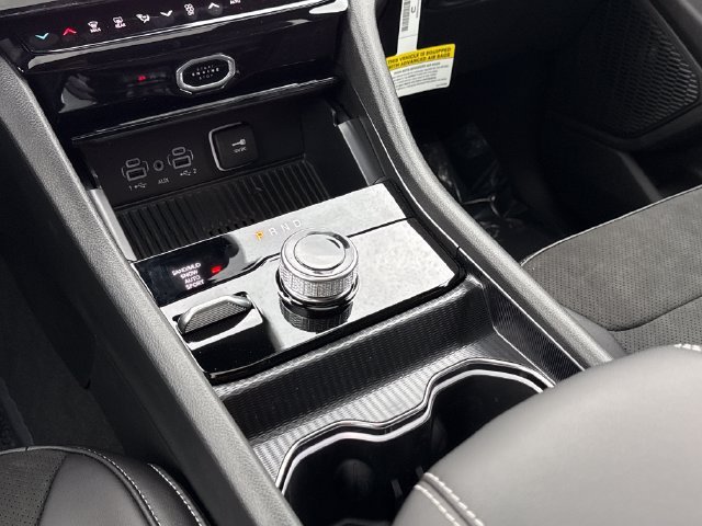 New 2026 Jeep Grand Cherokee Altitude AWD/4WD image 14