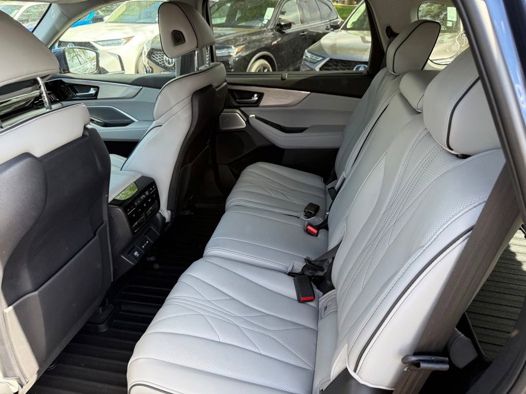 Certified 2026 Acura MDX SH-AWD w/ Advance Package image 14