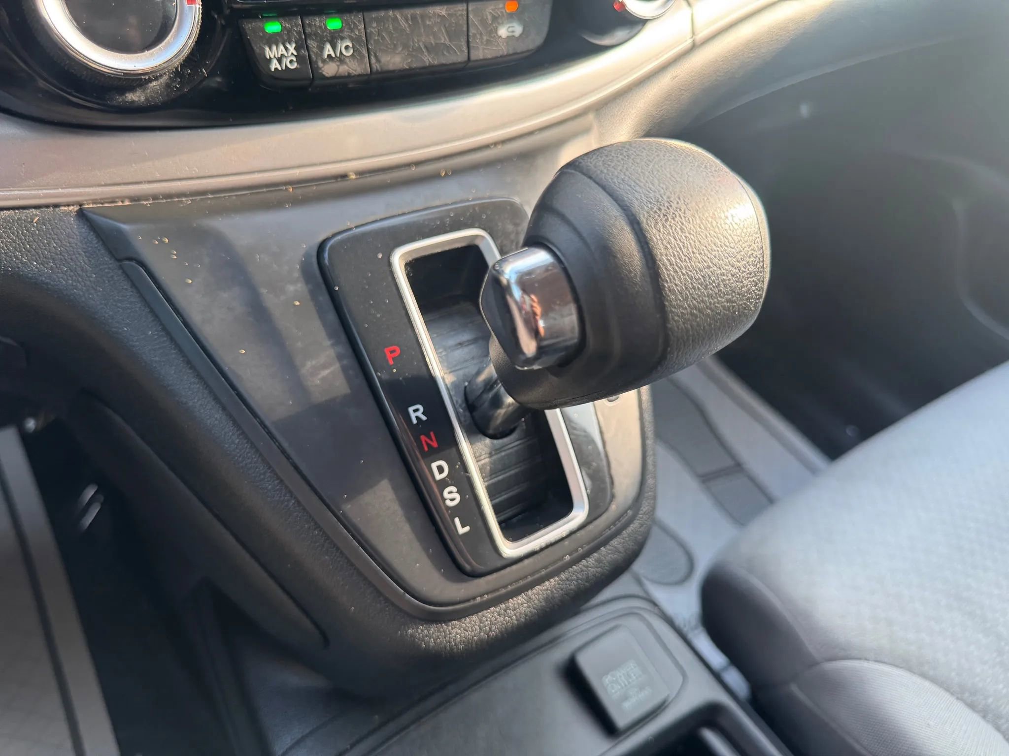 Used 2015 Honda CR-V LX image 18