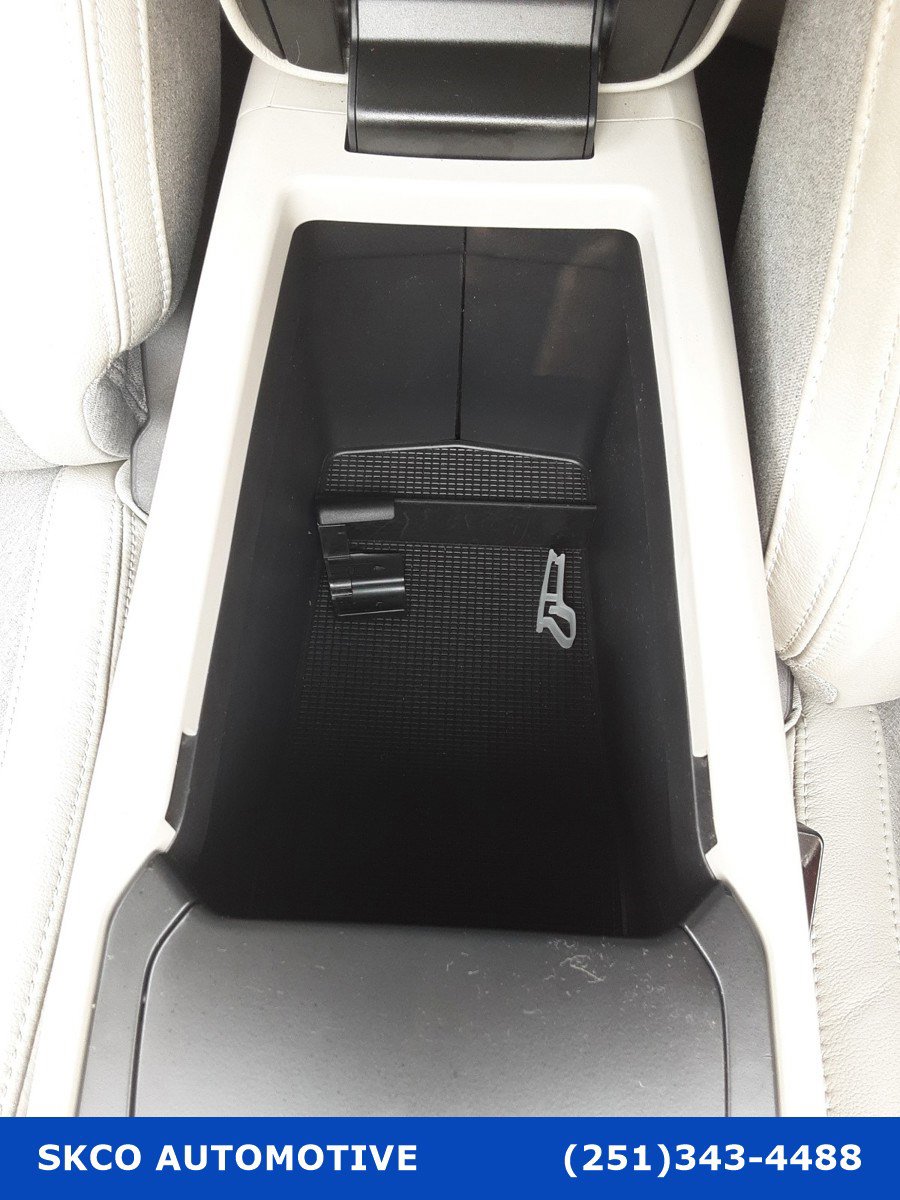 Used 2020 Volvo XC40 T5 Momentum AWD/4WD image 25