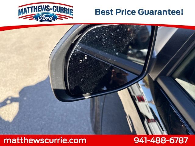 New 2026 Ford Maverick Lobo image 8