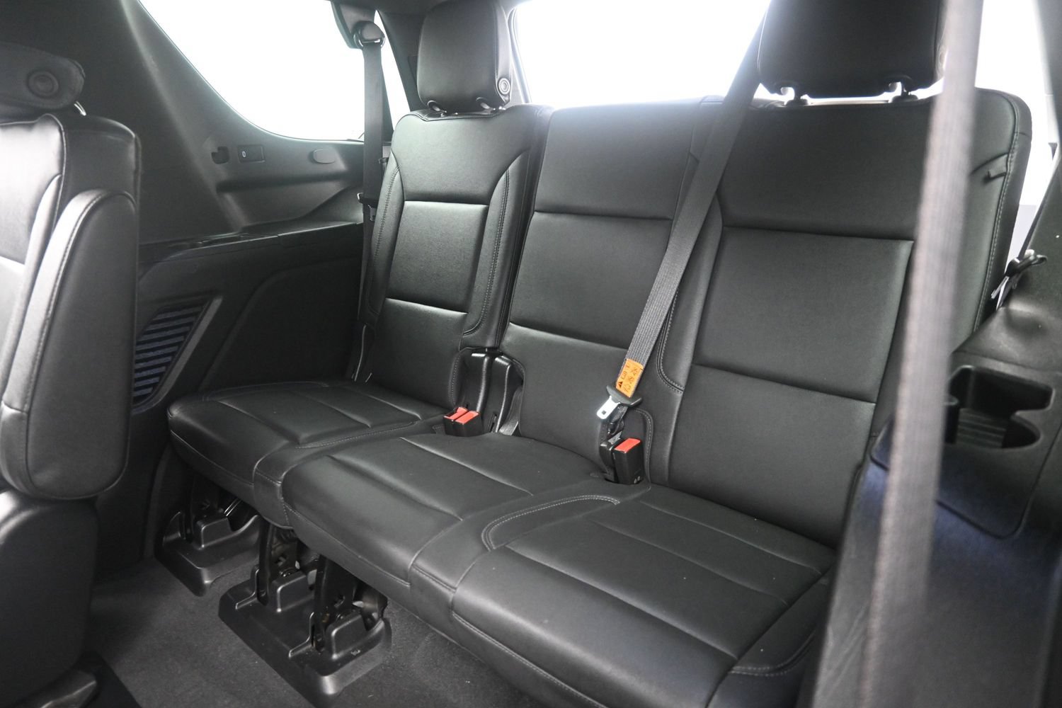 Used 2022 Chevrolet Tahoe LT w/ Luxury Package AWD/4WD image 40