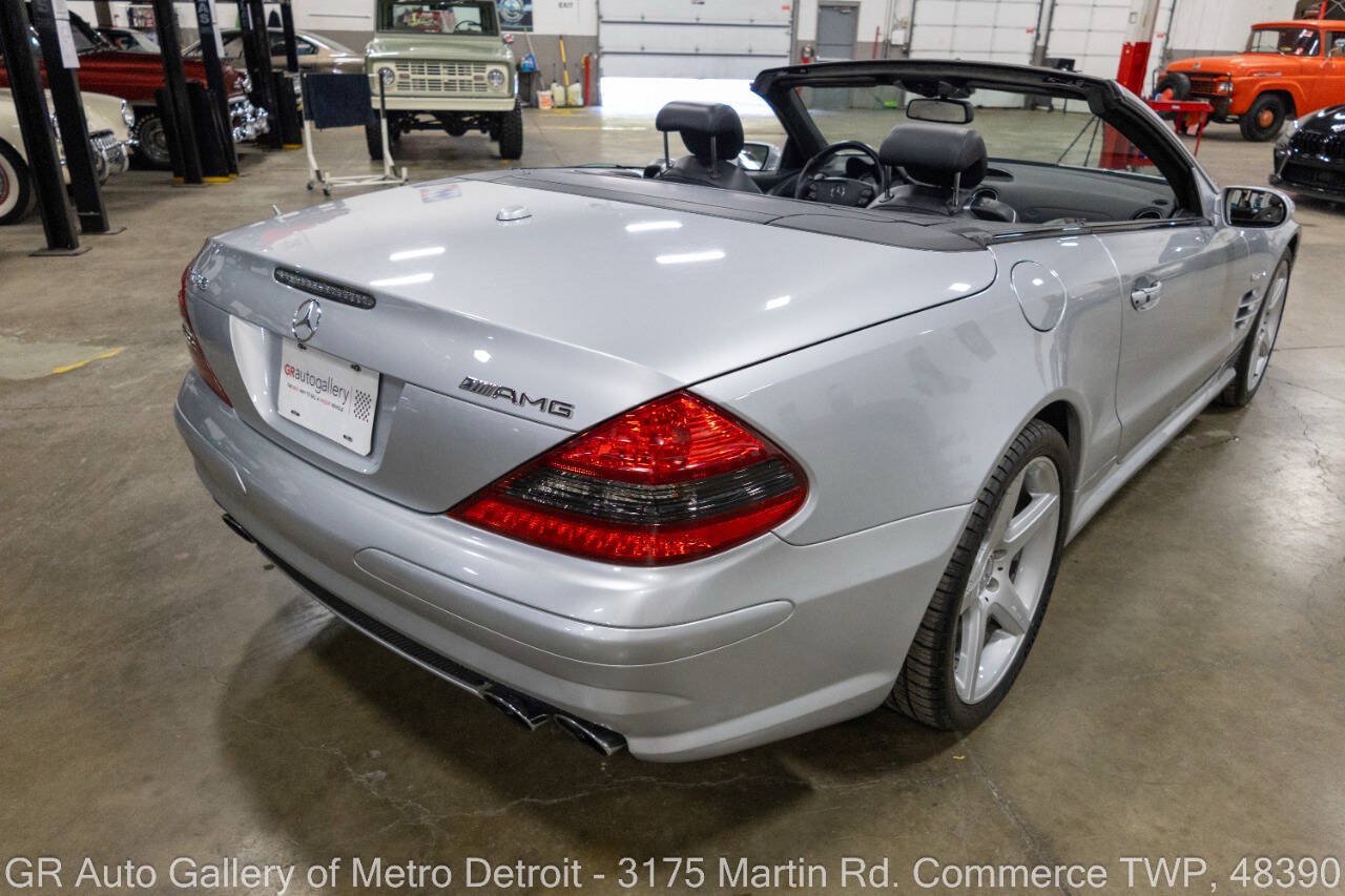Used 2007 Mercedes-Benz SL 55 AMG image 16