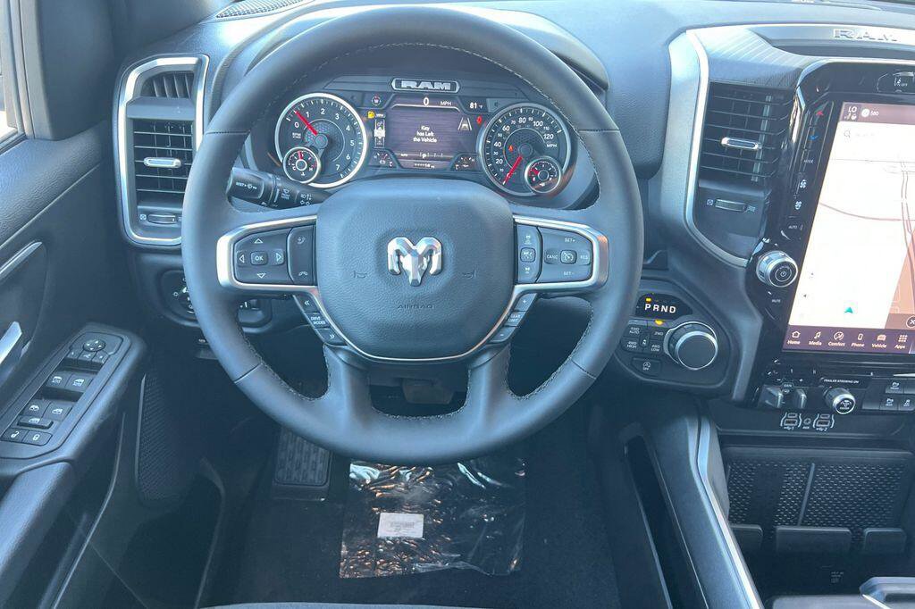 New 2026 RAM 1500 Big Horn AWD/4WD image 13