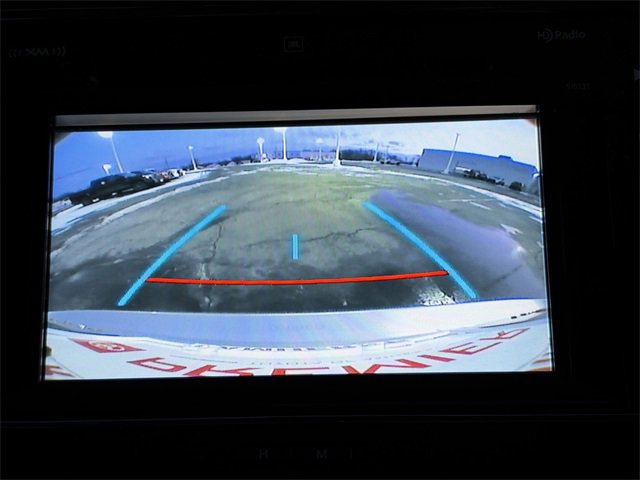 Used 2018 Toyota Avalon Limited image 38