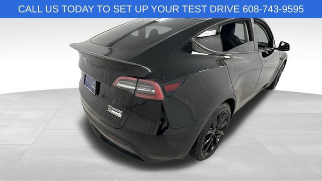 Used 2021 Tesla Model Y Performance image 3