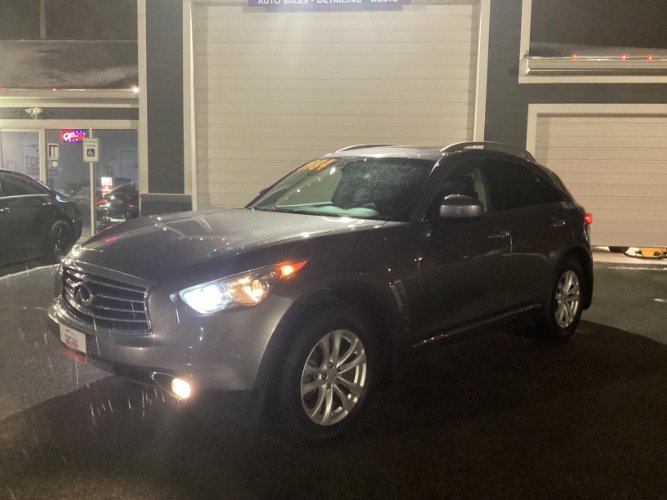Used 2015 INFINITI QX70 AWD w/ Premium Package image 2