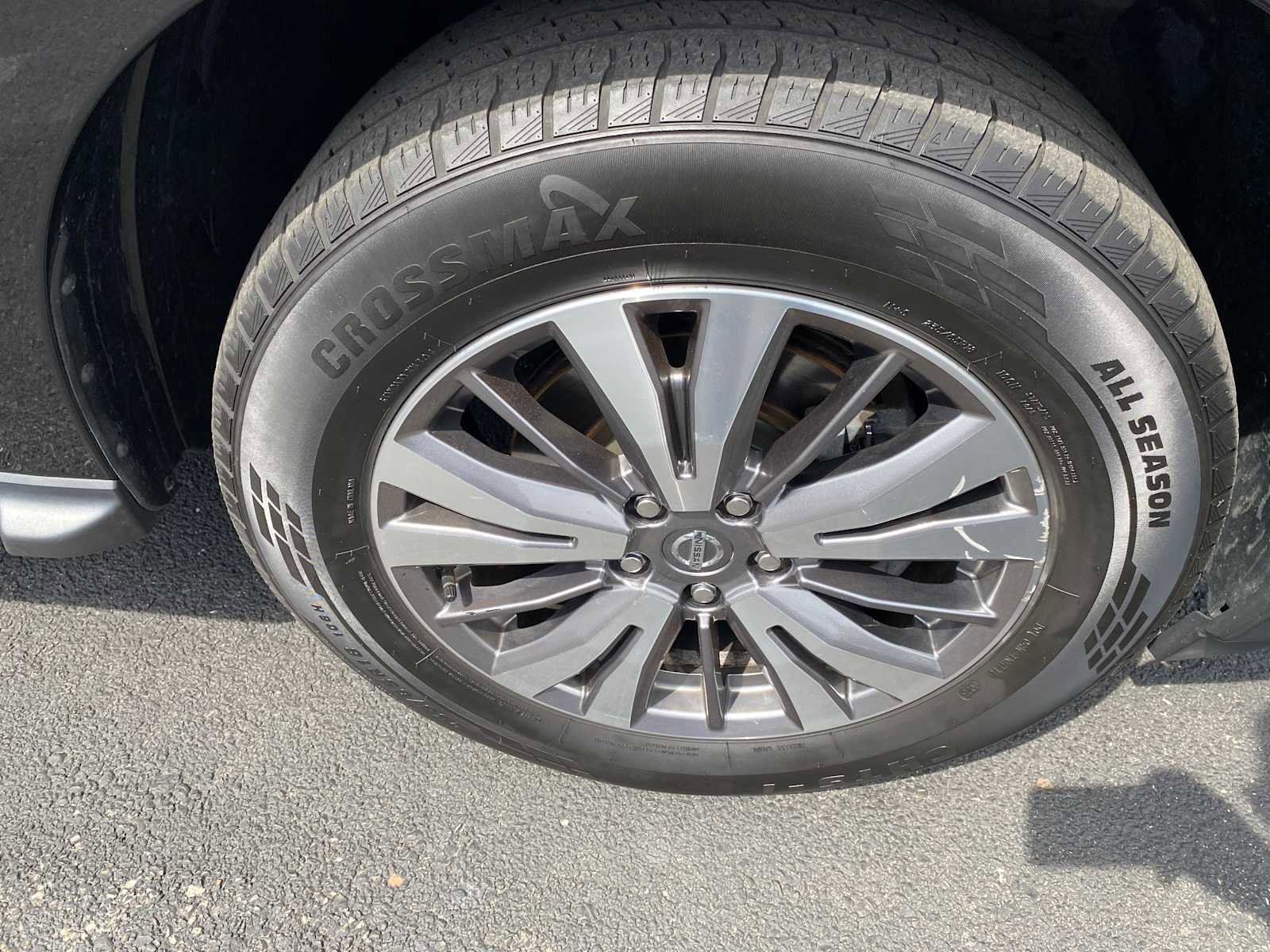 Used 2019 Nissan Pathfinder SL image 45