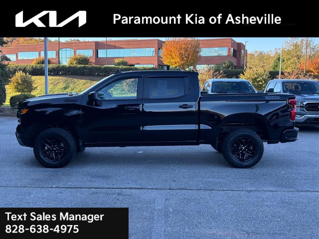 Used 2024 Chevrolet Silverado 1500 Custom Trail Boss w/ Midnight Edition image 3