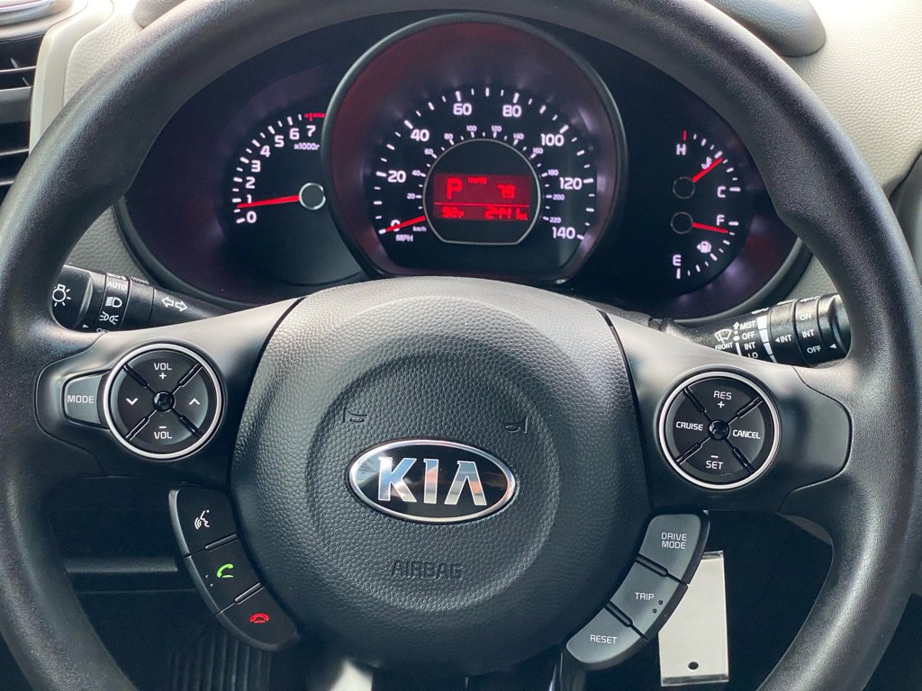 Used 2019 Kia Soul image 19