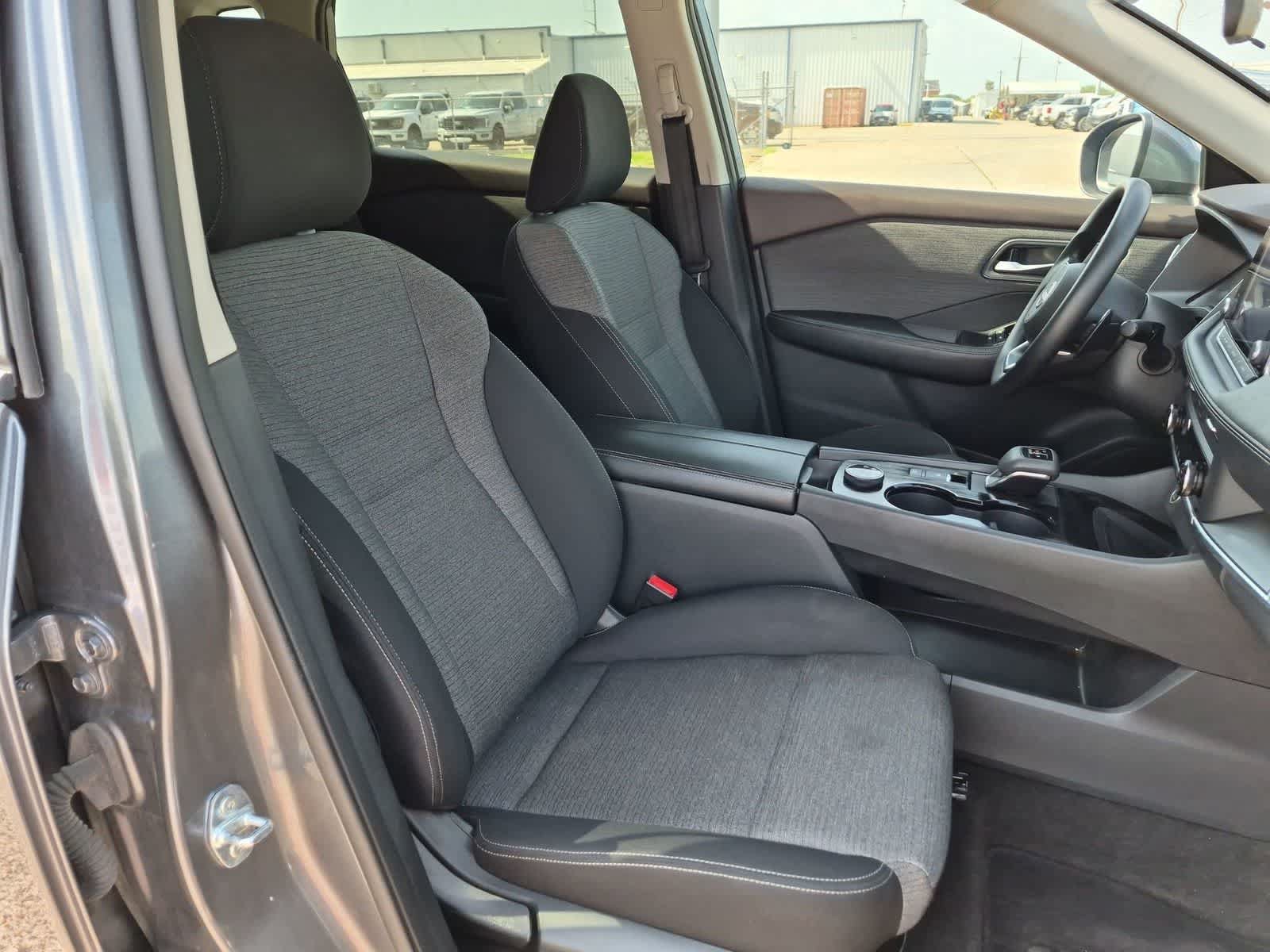 Used 2023 Nissan Rogue SV AWD/4WD image 26