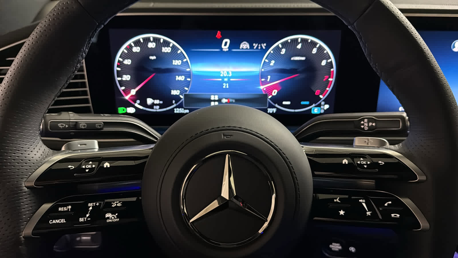 New 2026 Mercedes-Benz GLS 580 4MATIC image 18