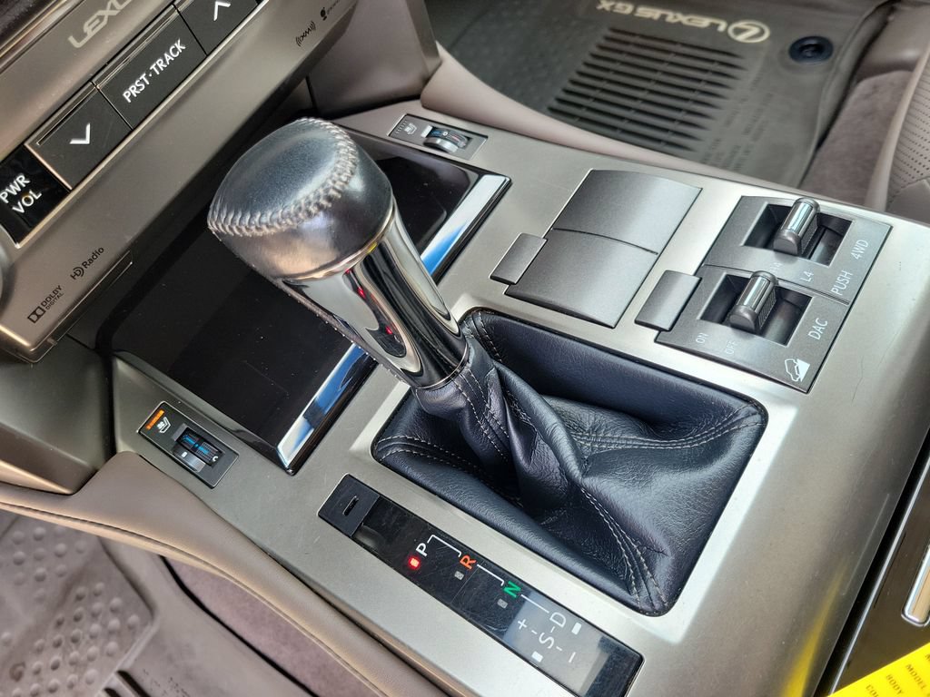 Used 2018 Lexus GX 460 w/ Navigation Package AWD/4WD image 29