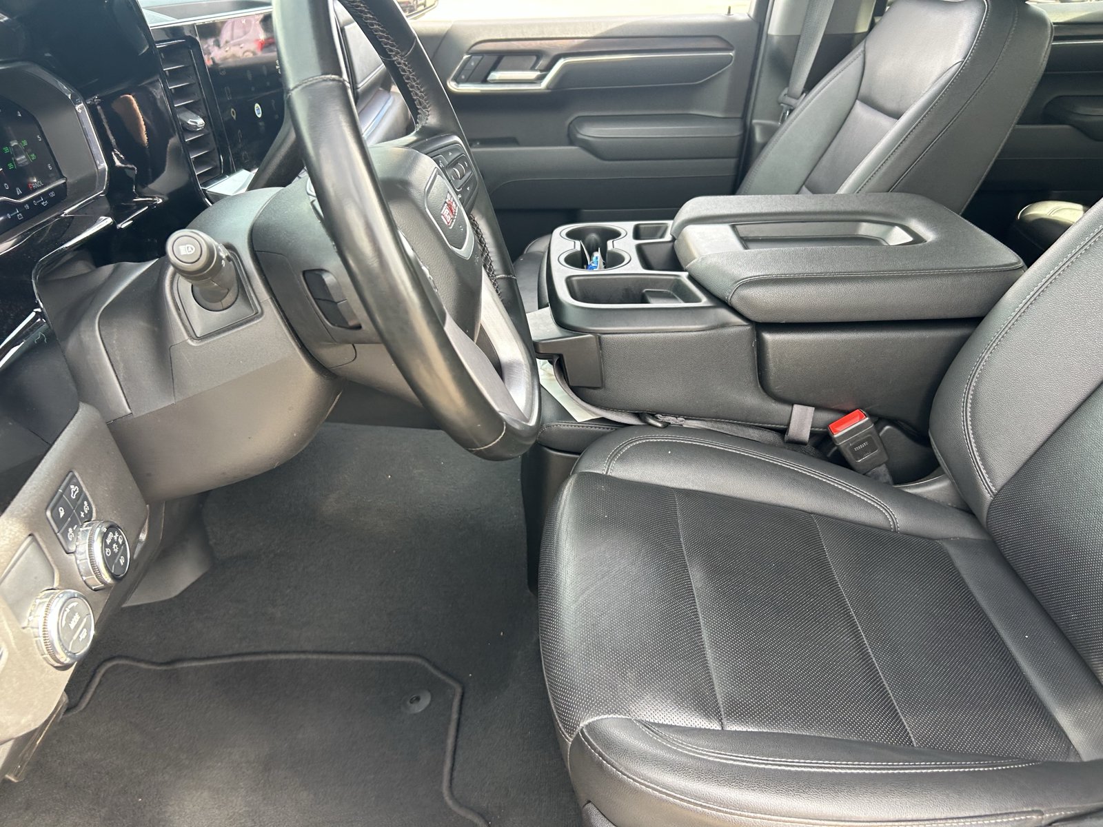 Certified 2025 GMC Sierra 1500 SLT RWD image 27